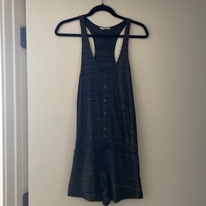 Aritzia Sleeveless Rompee